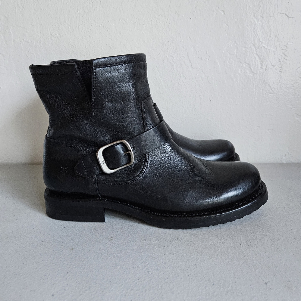 FRYE Veronica Flex Bootie - Nwot - Picture 5 of 8